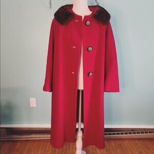 VINTAGE 1940s red fur coat